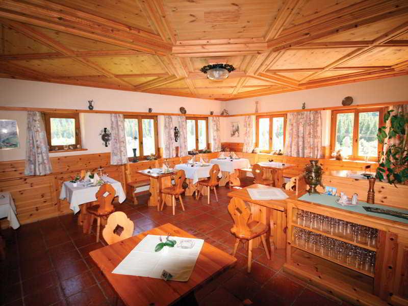 Hotel Restaurant Walserhof Medels Im Rheinwald Restaurant photo